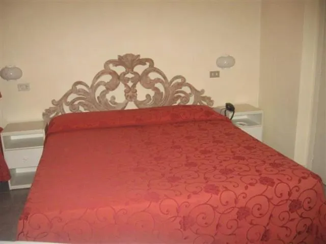 Hotel Alcione Marina di Massa 3*,  Italy